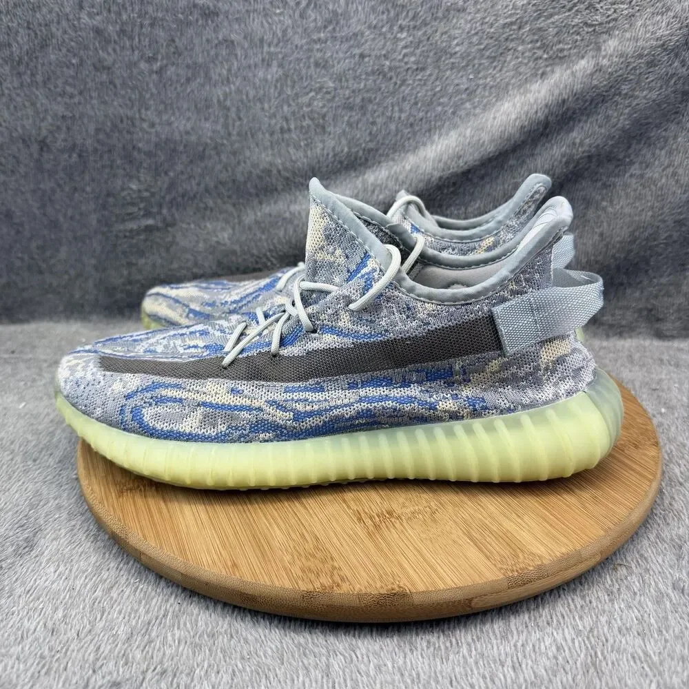 Adidas Yeezy Boost 350 V2 Shoes Mens Size 11 Multicolor Knit Sneakers GY3757